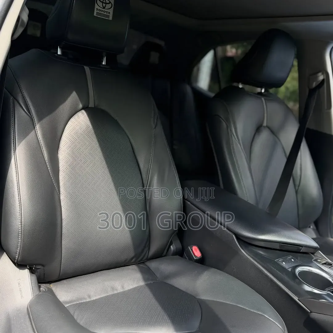 Toyota Camry 2020 Blue