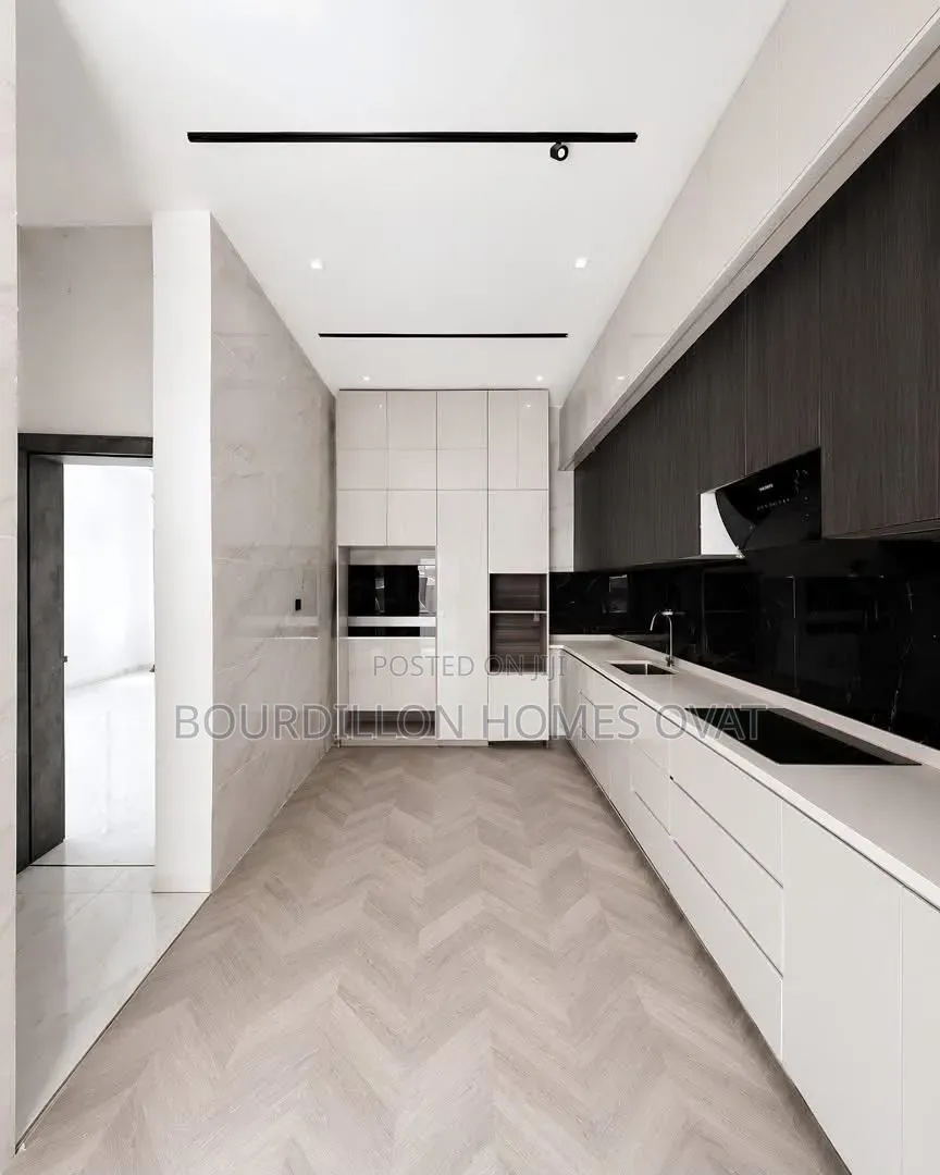 4bdrm Duplex in Guzape District for sale