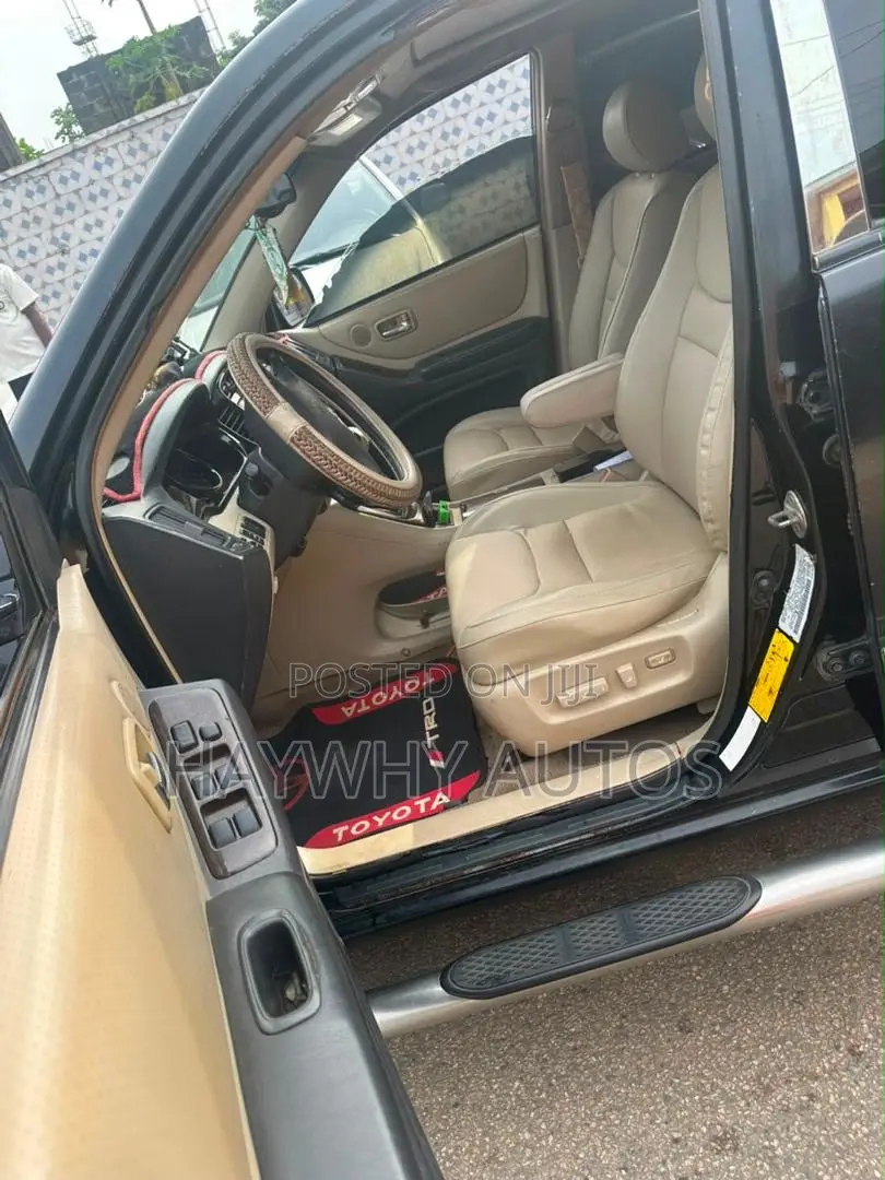 Toyota Highlander 2004 Black