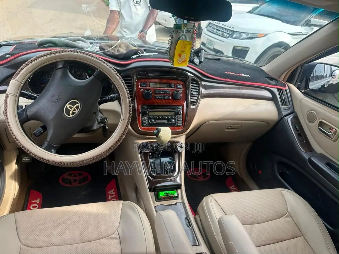 Toyota Highlander 2004 Black