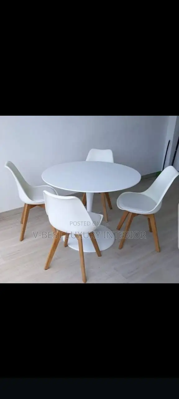 Tulip Round Dining Set – Timeless Elegance for Modern Homes