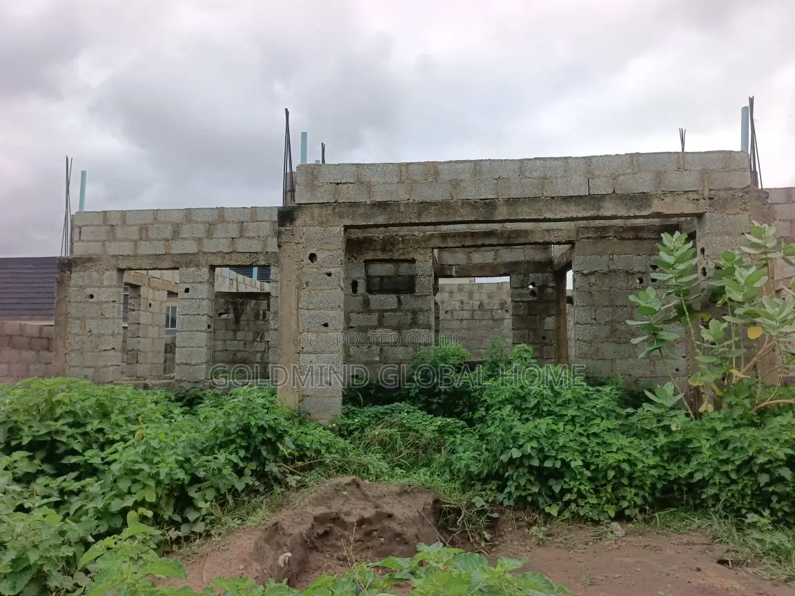4bdrm Duplex in Lugbe District., FHA for sale