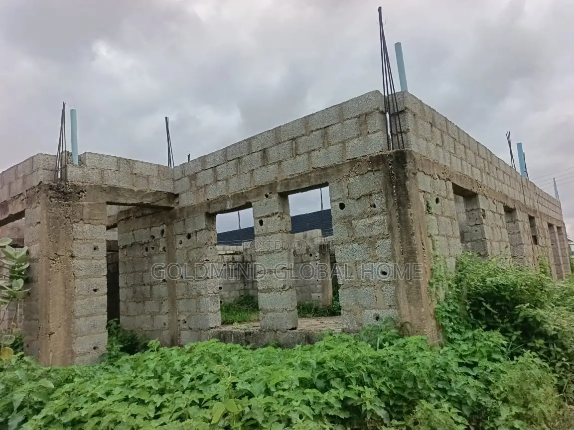 4bdrm Duplex in Lugbe District., FHA for sale