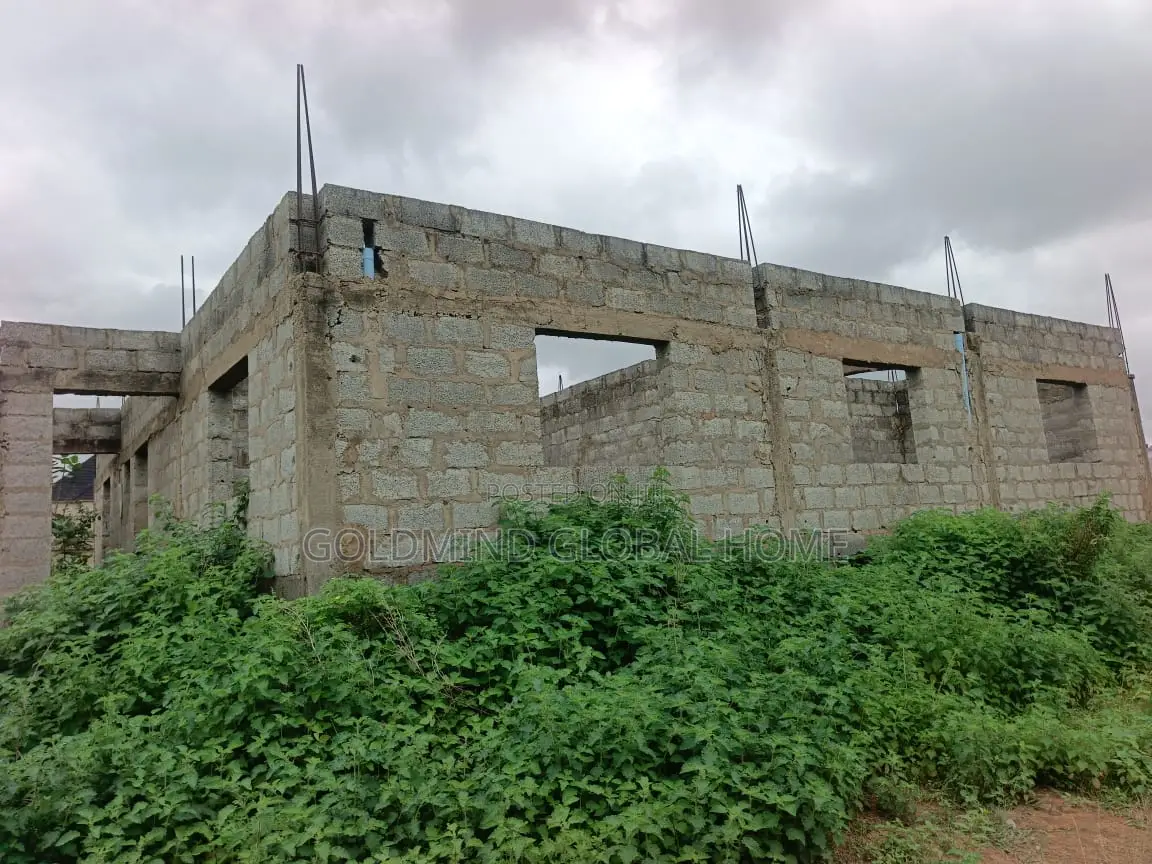 4bdrm Duplex in Lugbe District., FHA for sale