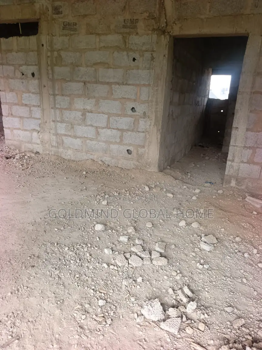 4bdrm Duplex in Lugbe District., FHA for sale