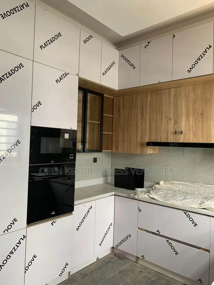 Furnished 5bdrm Duplex in Legacy, Akobo for sale
