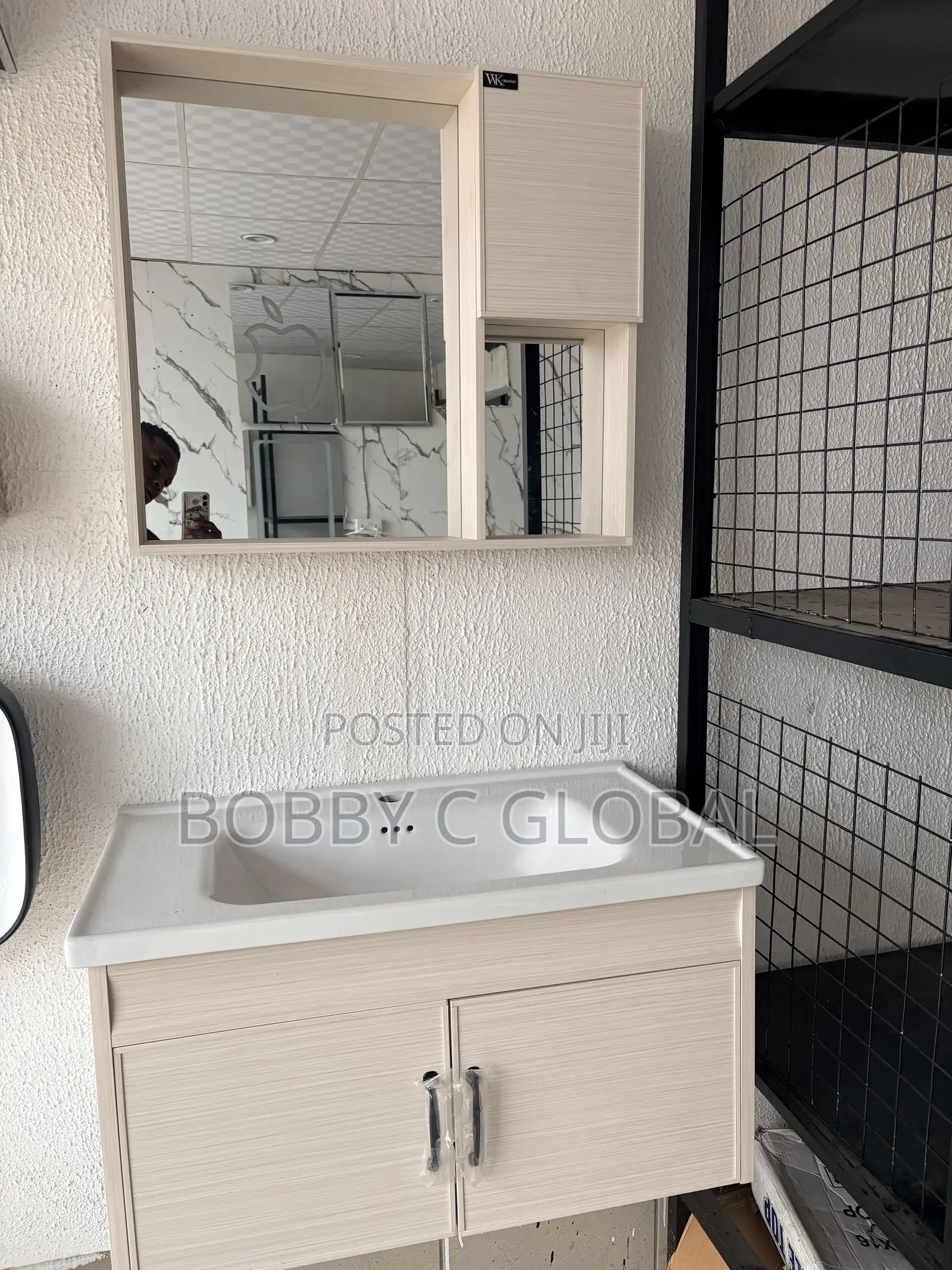 Modern Bathroom Vanity Cabinet With Mirror