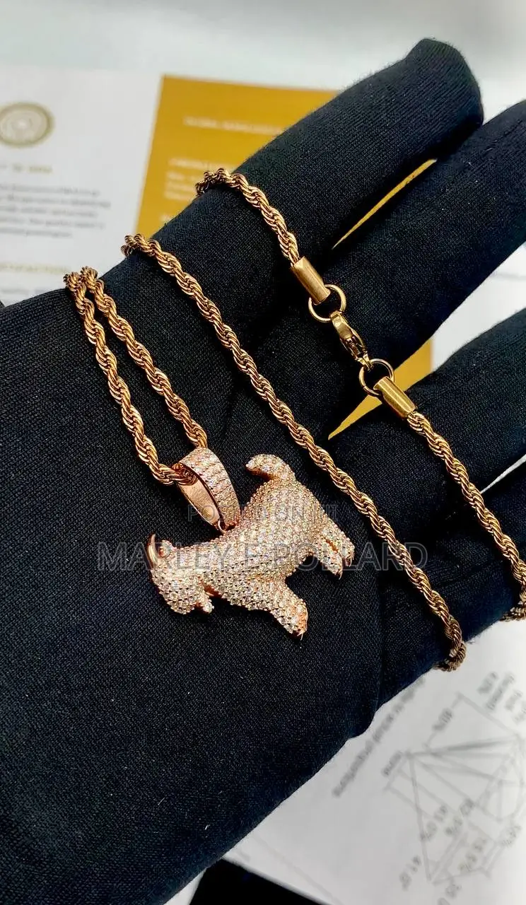 18 Karat Rose Gold Vvs1 Moissanite Diamond Goat Necklace Pendant Chain