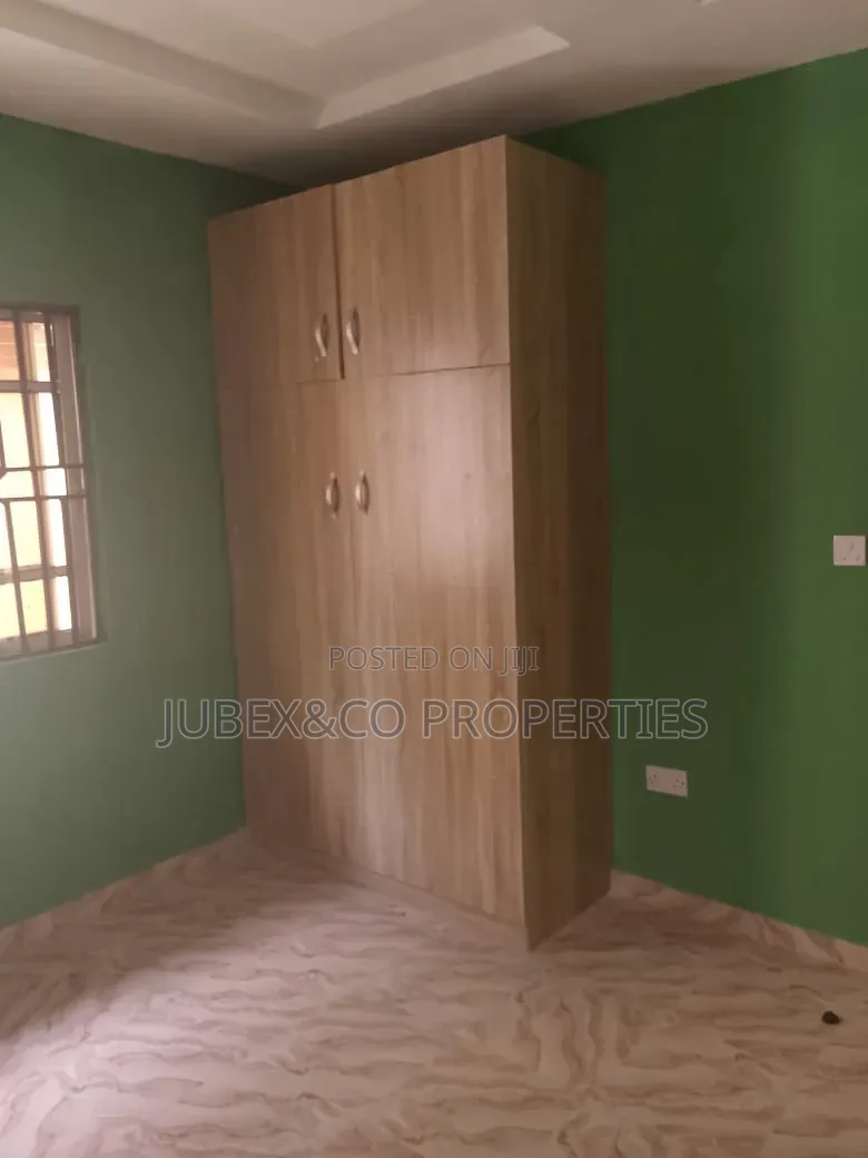 3bdrm Bungalow in Diamond Estate, Ipaja / Ipaja for rent