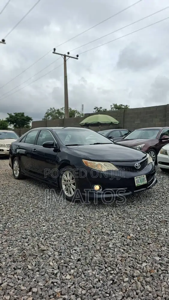 Toyota Camry SE 4dr Sedan (2.5L 4cyl 6A) 2013 Black
