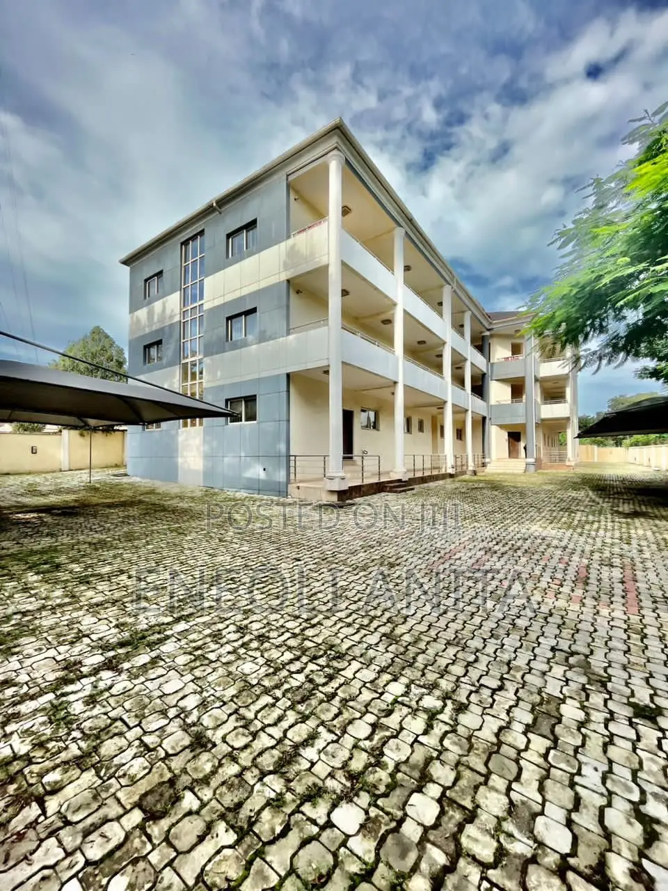 Prime Office Complex for Sale