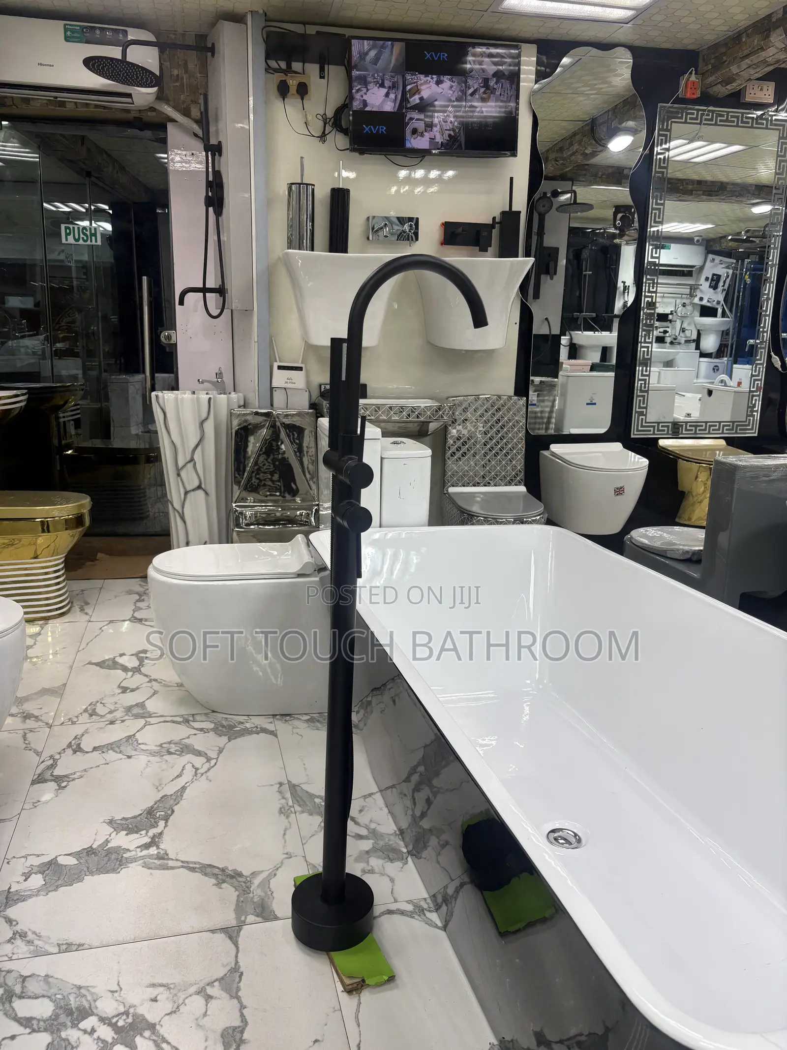 Bathtub Mixer Tap Round Black