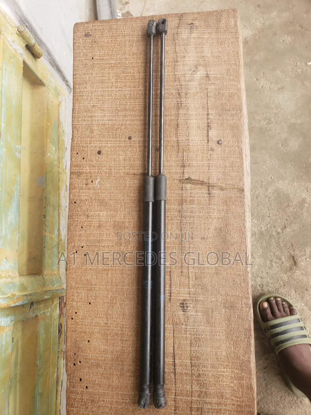 Mercedes-Benz GLC Butt Shocks Manual
