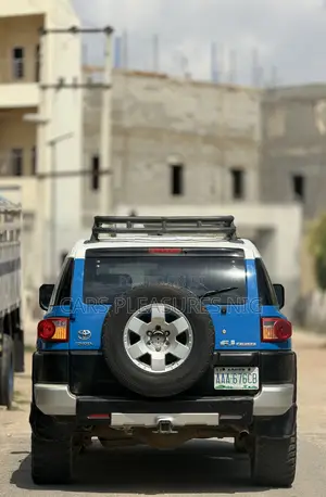 Toyota FJ Cruiser 2007 Blue