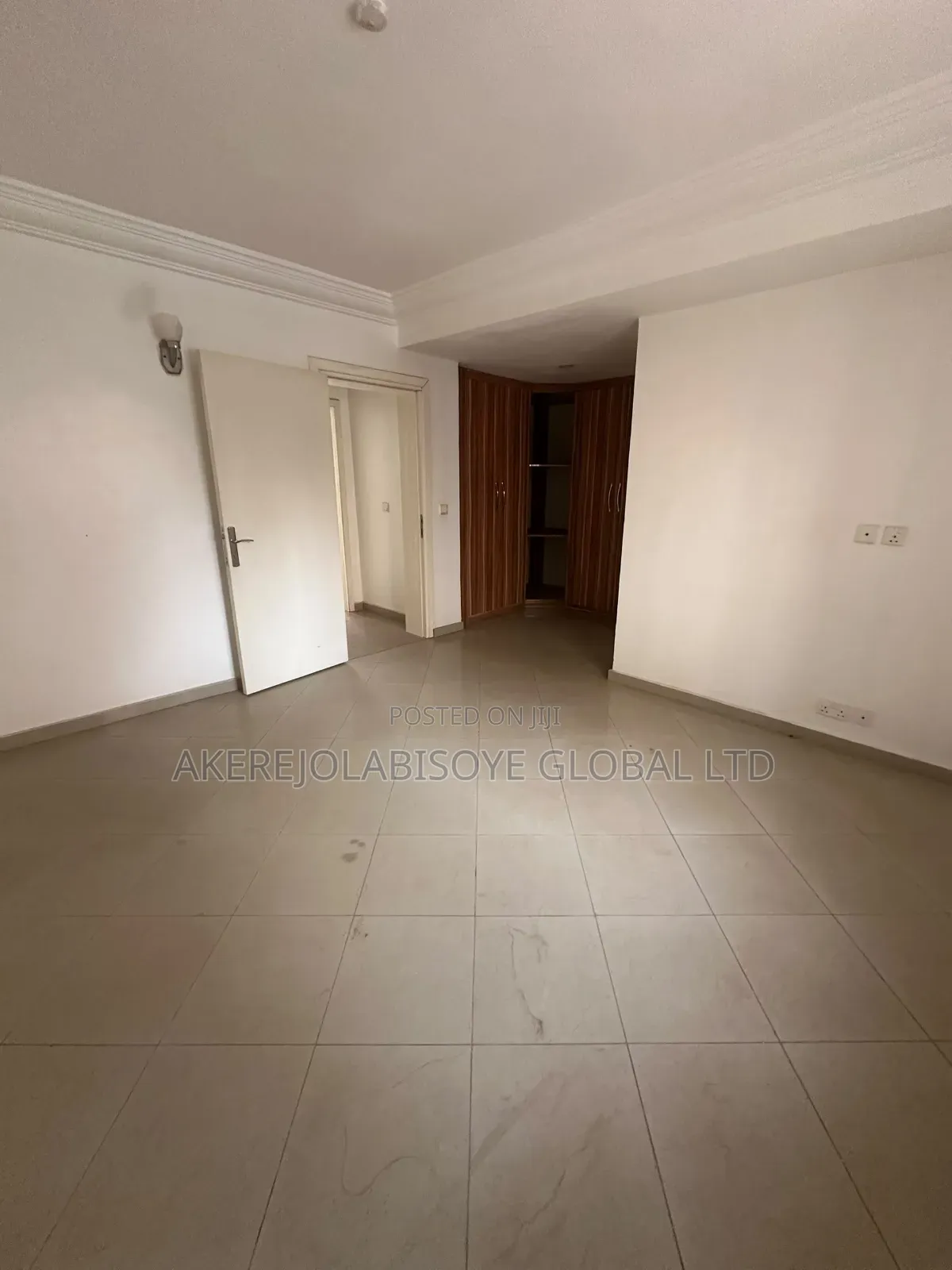 4bdrm Duplex in In An Estate Godab for rent