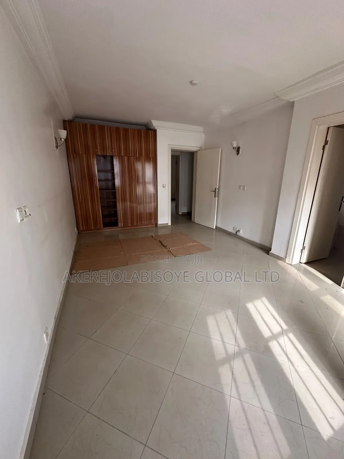 4bdrm Duplex in In An Estate Godab for rent
