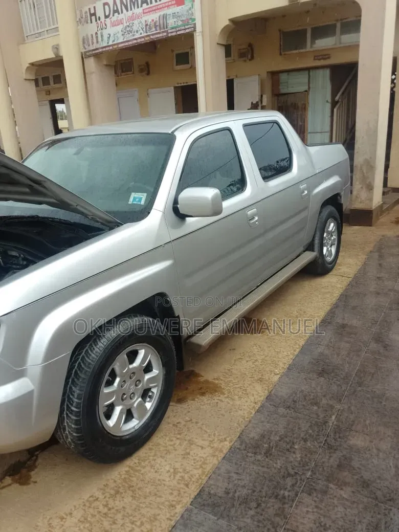 Honda Ridgeline 2006 Silver