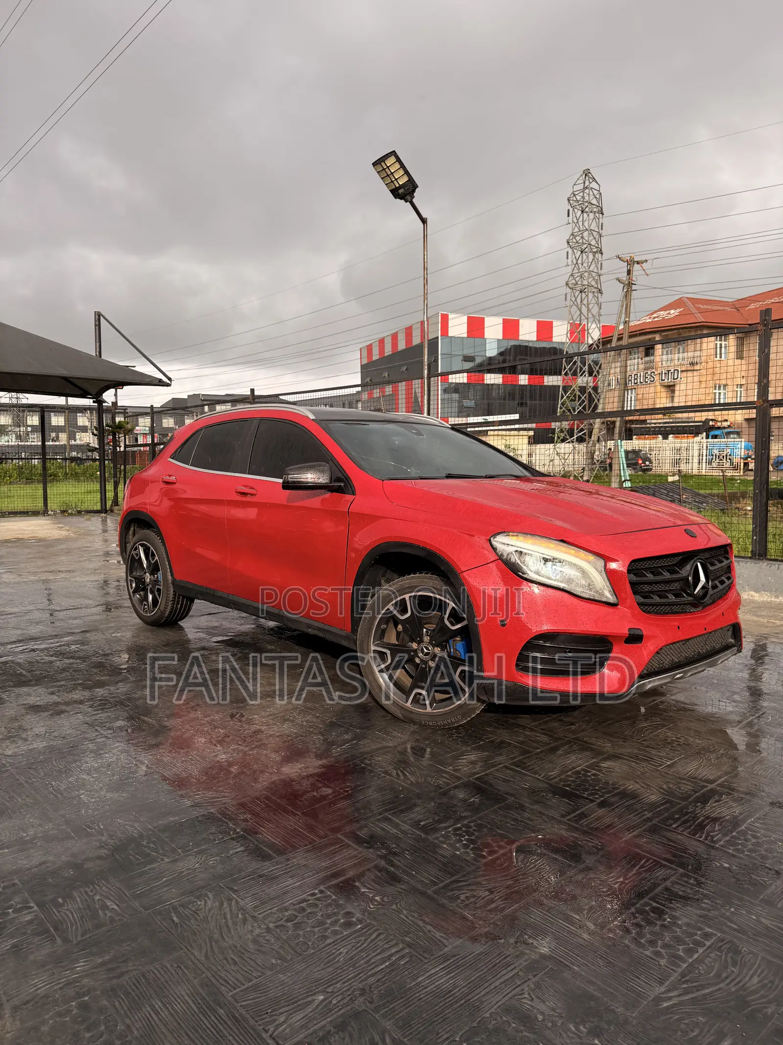 Mercedes-Benz GLA 250 2018 Red
