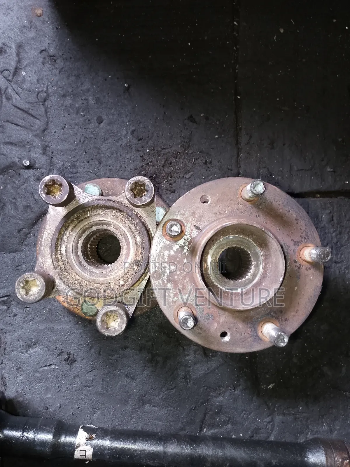 Back Hub Mazda CX-9 4*4, 4 Wheel Drive