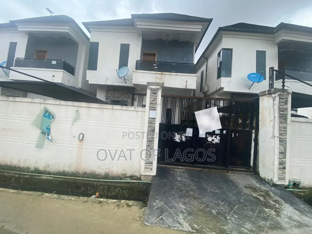 4bdrm Duplex in Ikota for rent