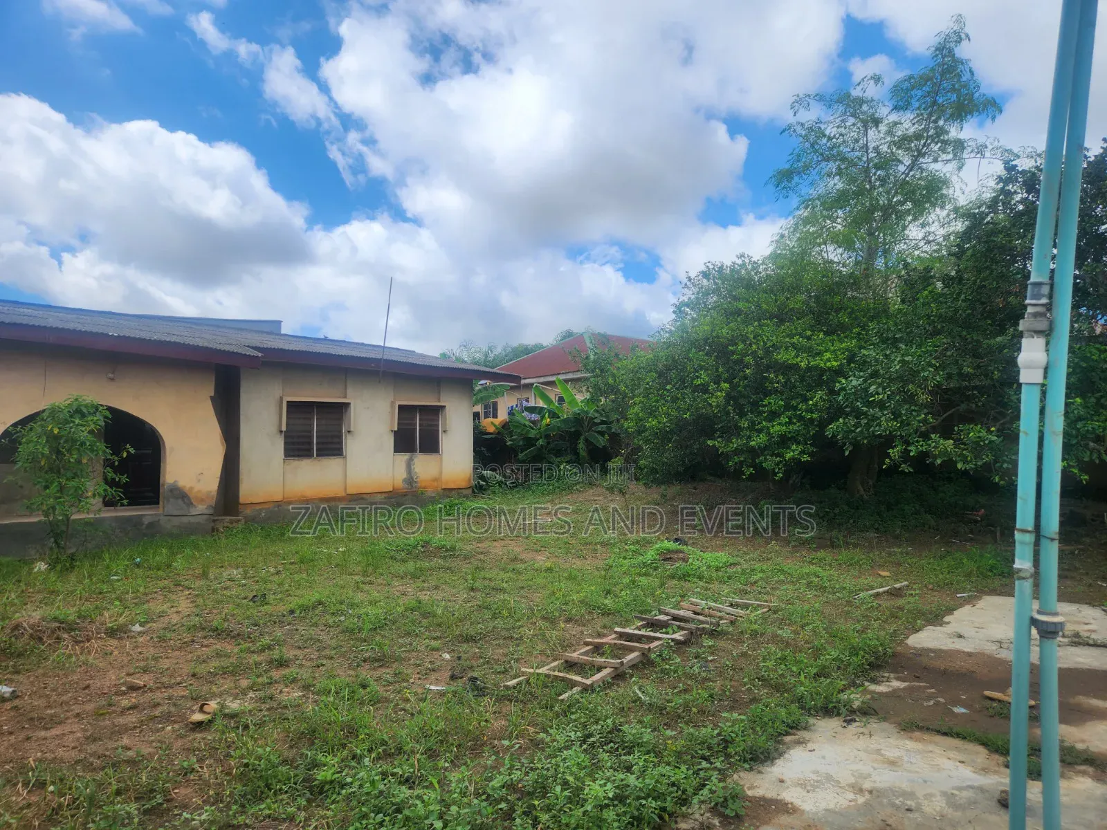 3bdrm Bungalow in Near Church Nla for sale