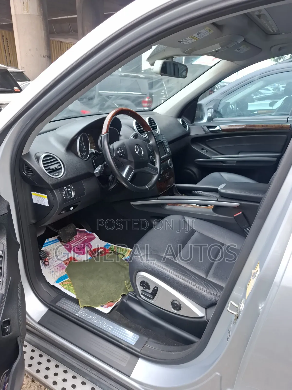 Mercedes-Benz M Class 2011 Silver