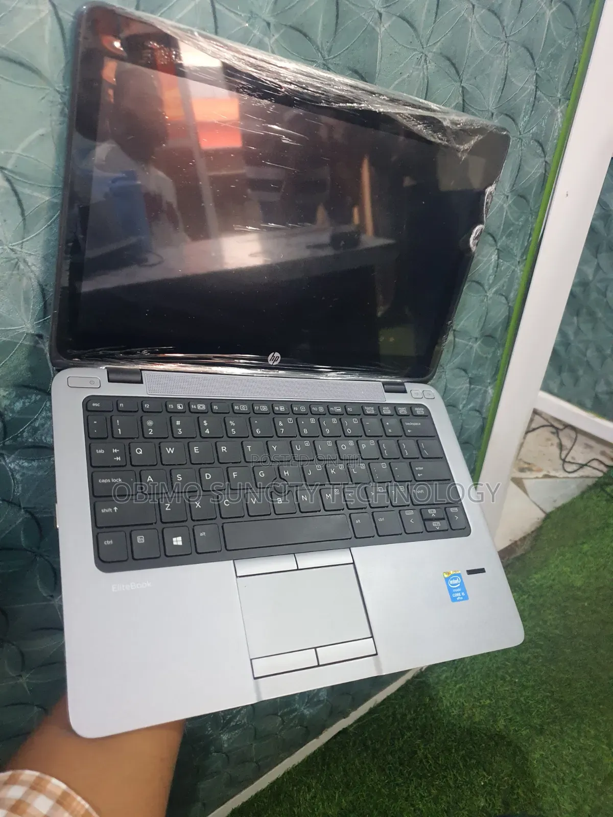 Laptop HP EliteBook 820 G1 8GB Intel Core i5 SSHD (Hybrid) 320GB