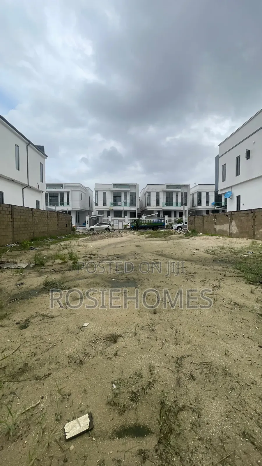 Plot of Land at Ajah - Lekki - Lagos, at Captains Court Estate
