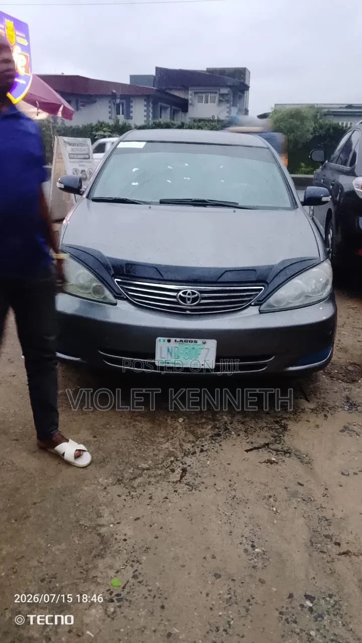 Toyota Camry 2005