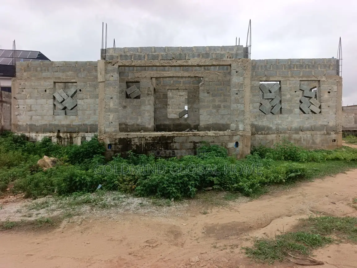 4bdrm Duplex in Lugbe District. for sale
