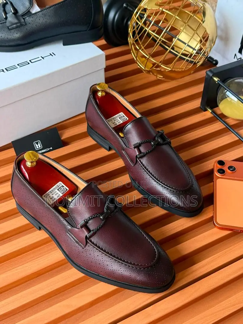 Men's Moreschi Textured Leather Loafers
