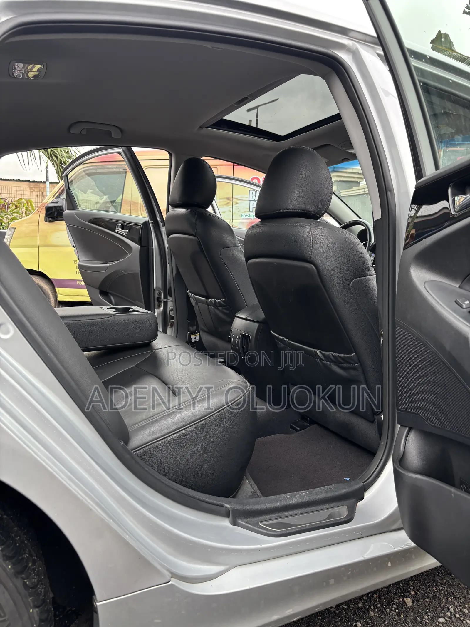 Hyundai Sonata SE Sedan FWD (2.4L 4cyl 6A) 2011 Silver