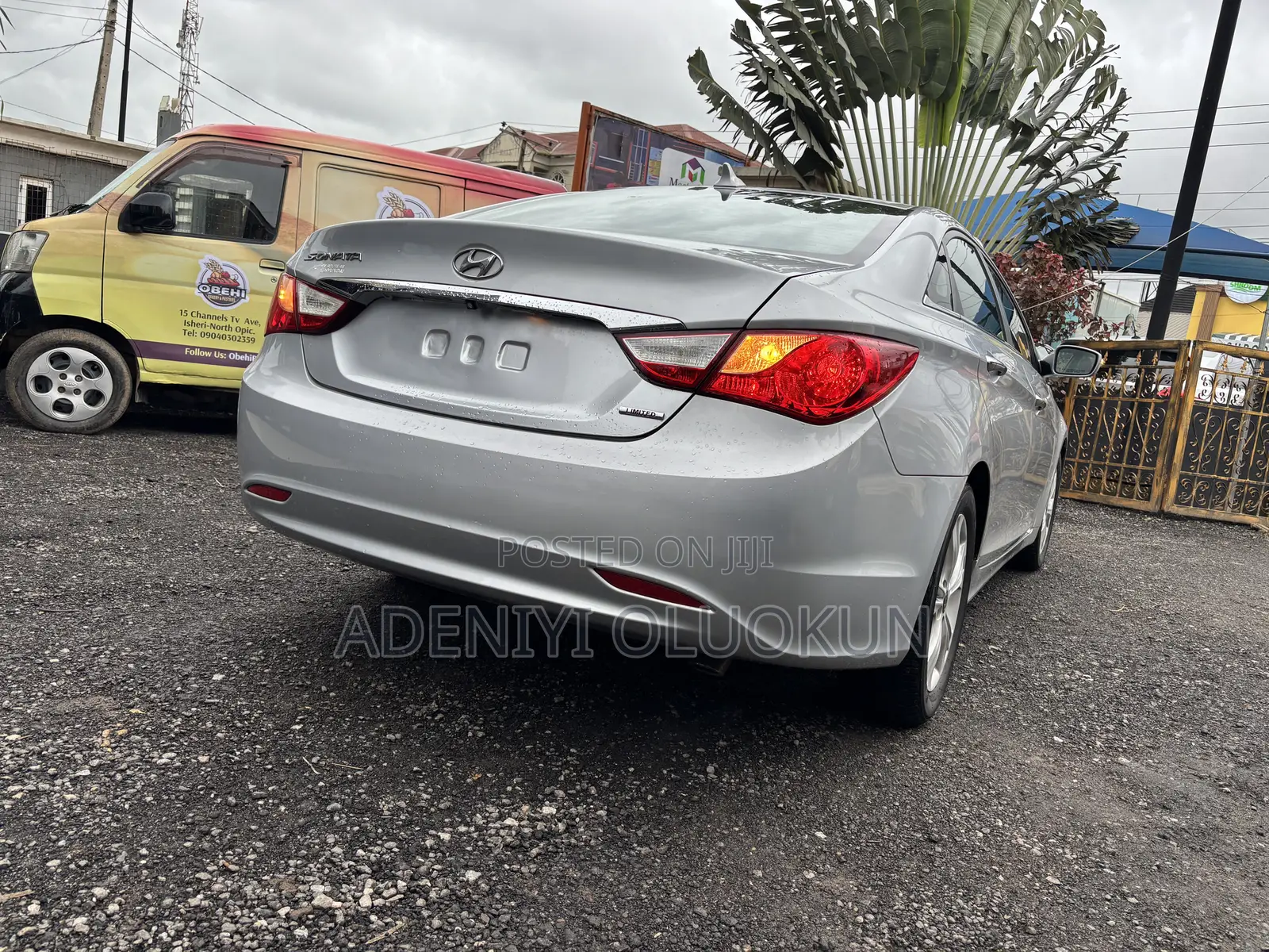 Hyundai Sonata SE Sedan FWD (2.4L 4cyl 6A) 2011 Silver
