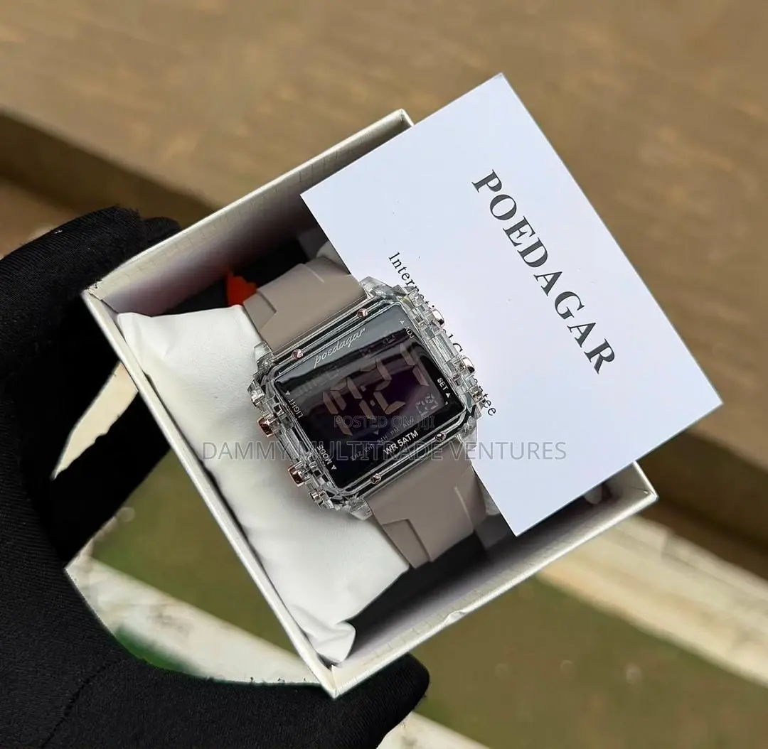 Poedagar Rubber Waterproof Digital Wristwatch