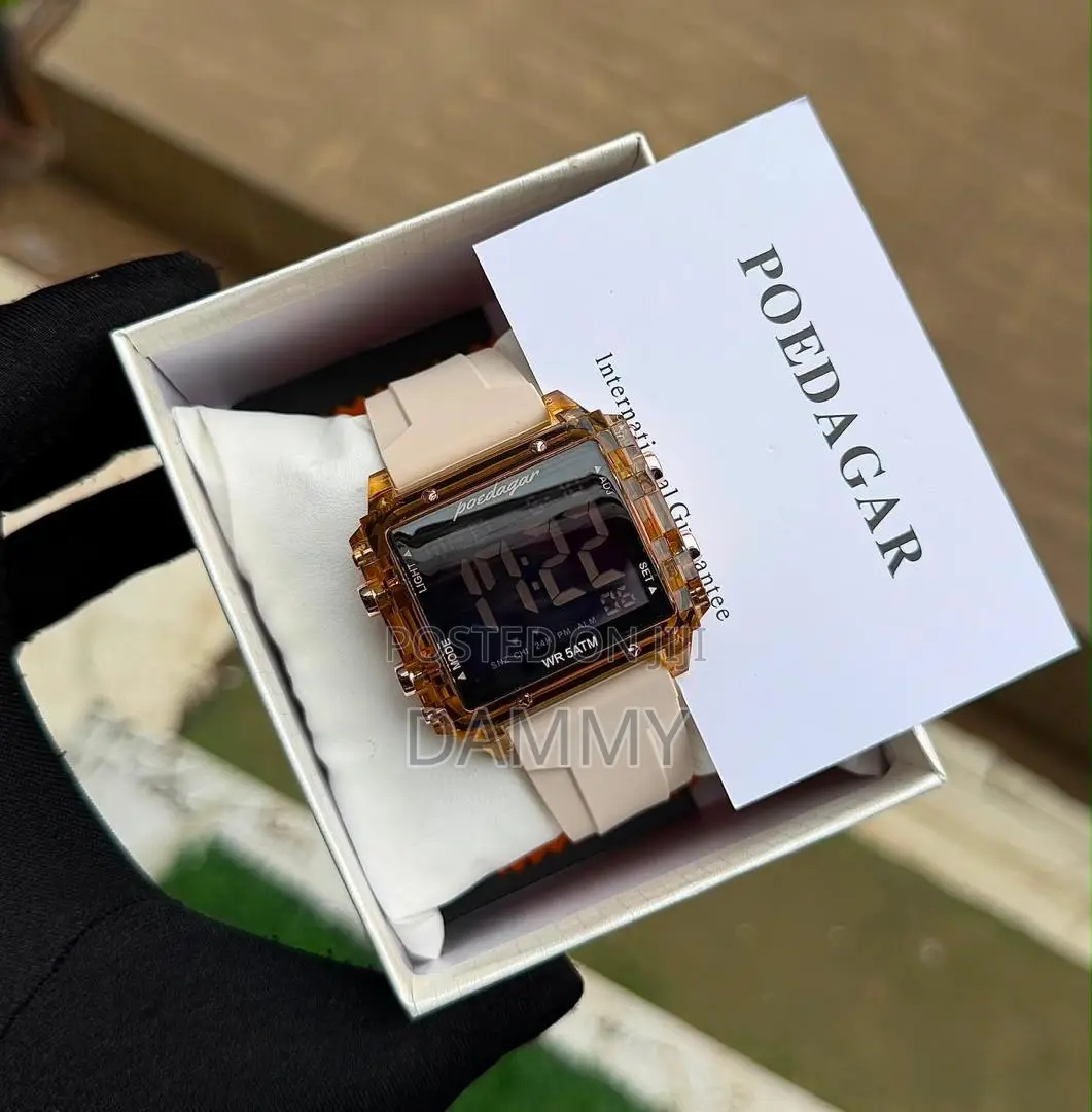 Poedagar Rubber Waterproof Digital Wristwatch