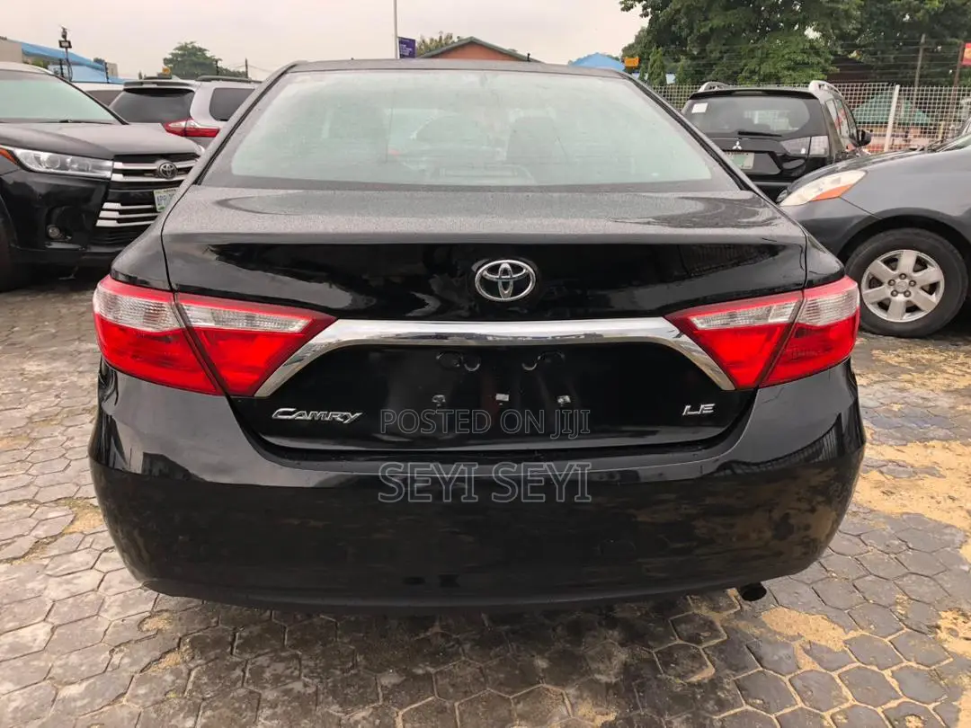 Toyota Camry LE 4dr Sedan (2.5L 4cyl 6A) 2015 Black