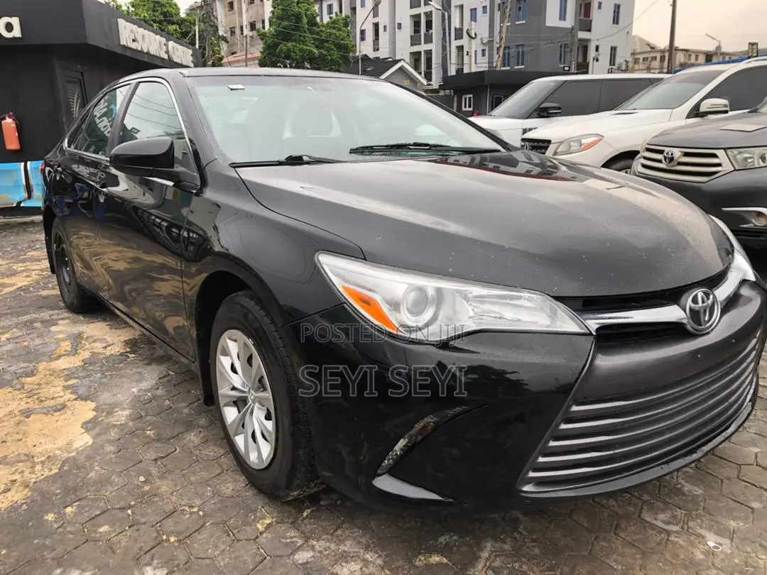 Toyota Camry LE 4dr Sedan (2.5L 4cyl 6A) 2015 Black