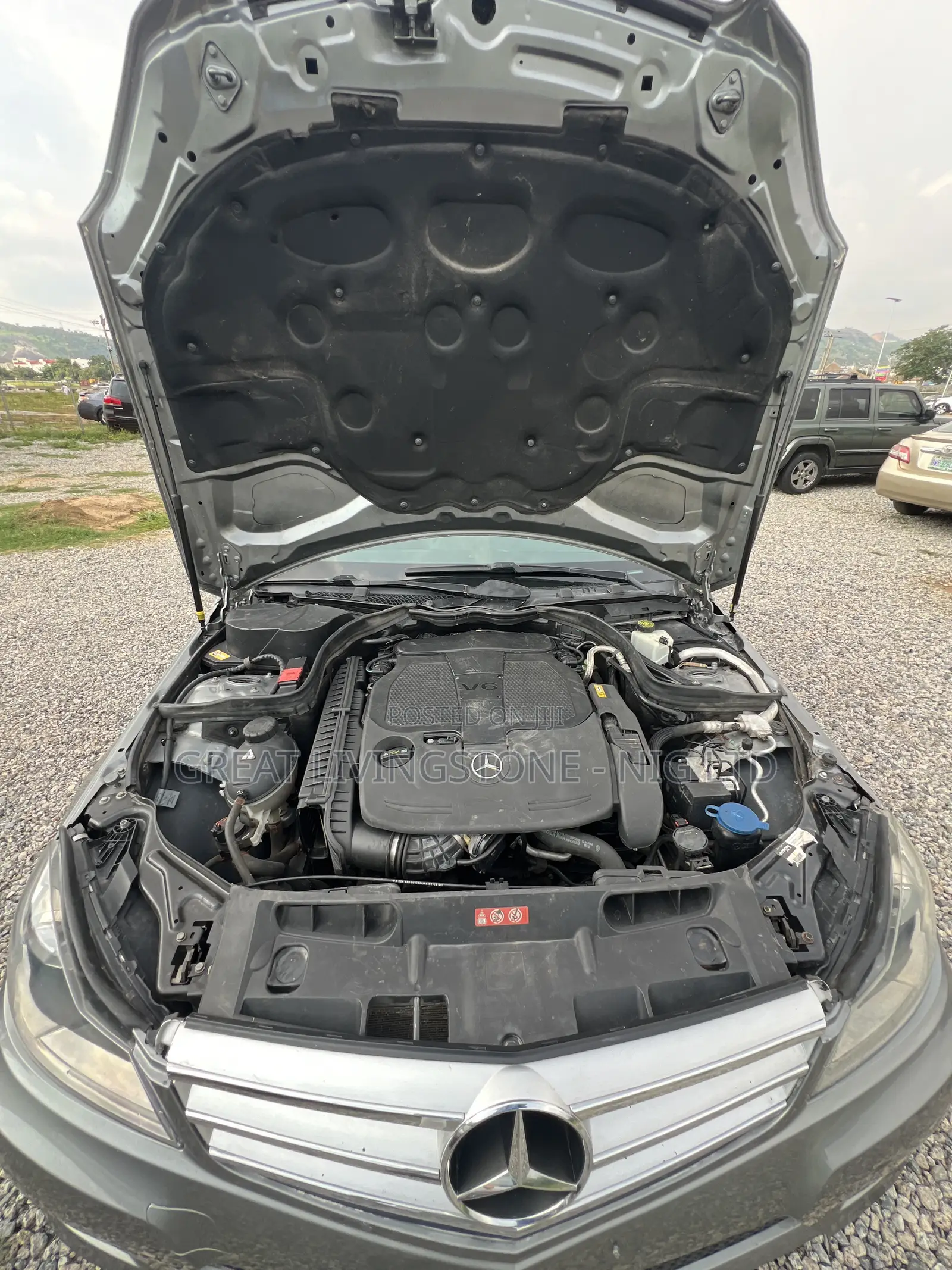 Mercedes-Benz C300 2014 Silver