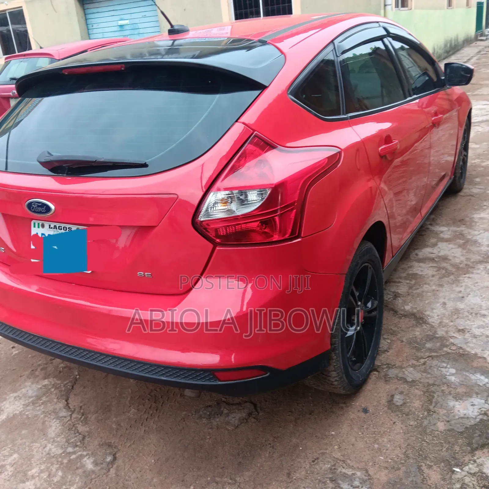 Ford Focus SE 4dr Hatchback (2.0L 4cyl 5M) 2014 Red