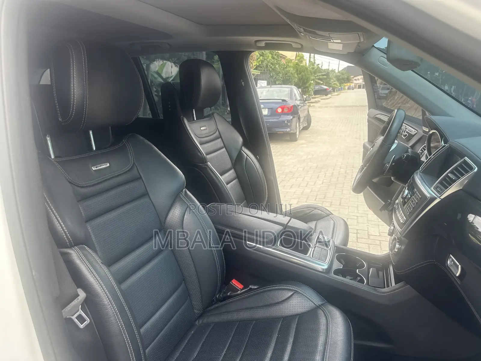 Mercedes-Benz M Class ML63 AMG 4dr SUV AWD (5.5L 8cyl Turbo 7A) 2014