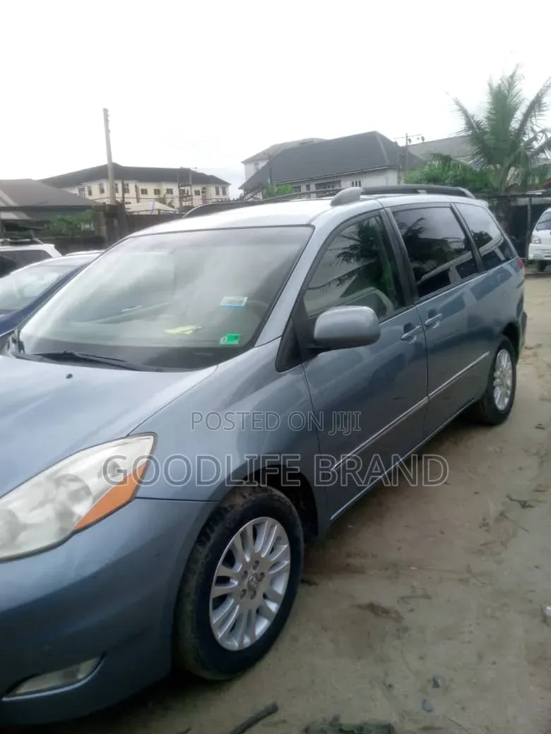Toyota Sienna XLE Limited AWD 2009 Blue