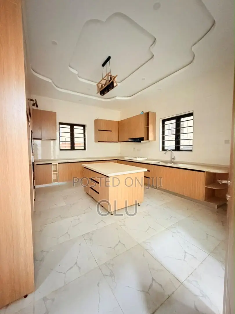 Furnished 5bdrm Duplex in Magodo Gra Ph2 for sale