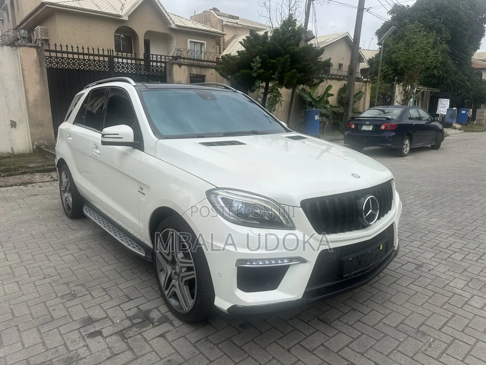 Mercedes-Benz M Class ML63 AMG 4dr SUV AWD (5.5L 8cyl Turbo 7A) 2014
