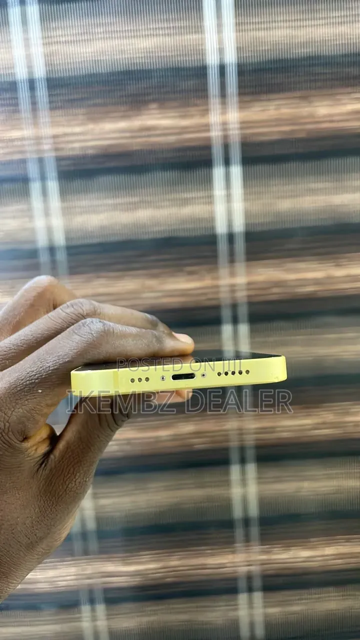 Apple iPhone 14 128 GB Yellow