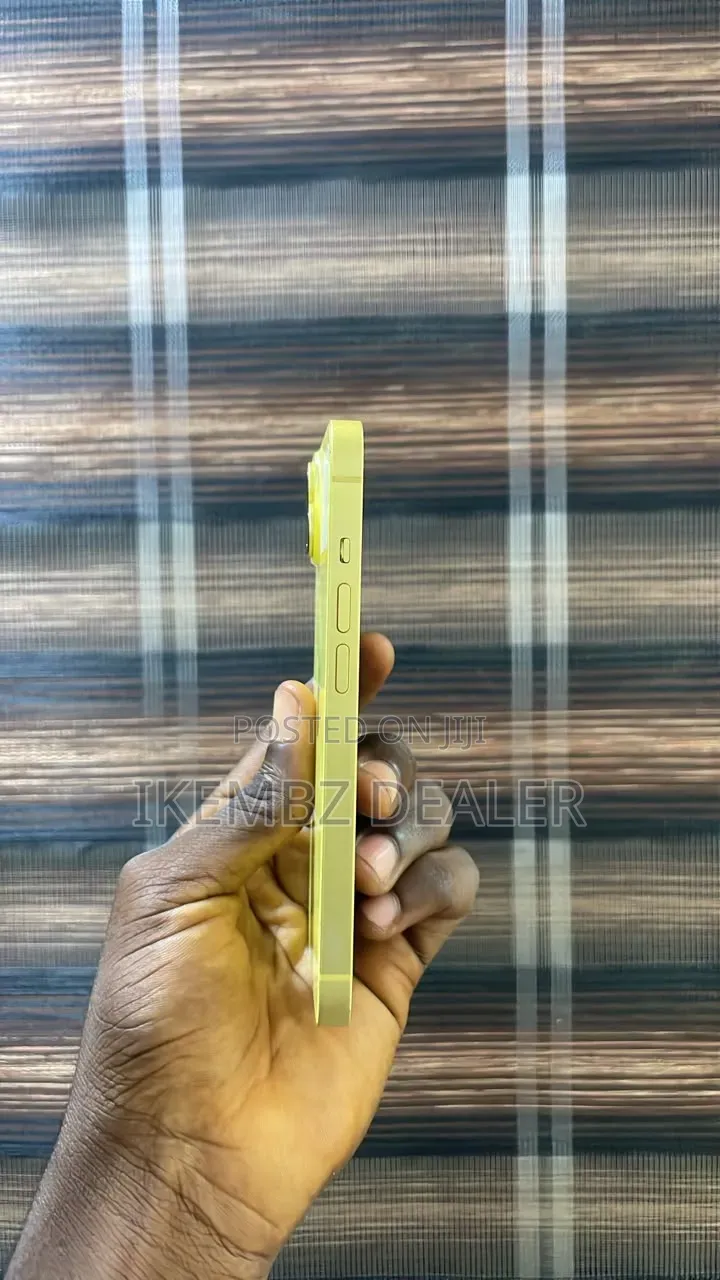 Apple iPhone 14 128 GB Yellow