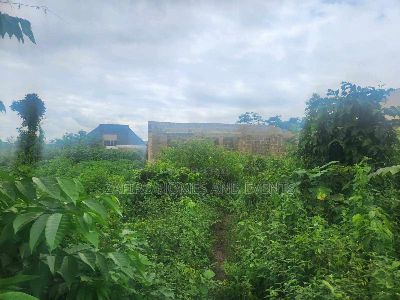 Half Plot of Land for Sale at
2nd Avians Off Ayegun Oleyo Akala Exp.