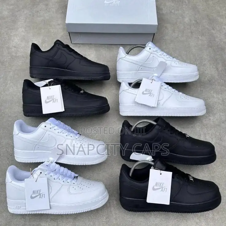 Nike Air Force 1 Black White
