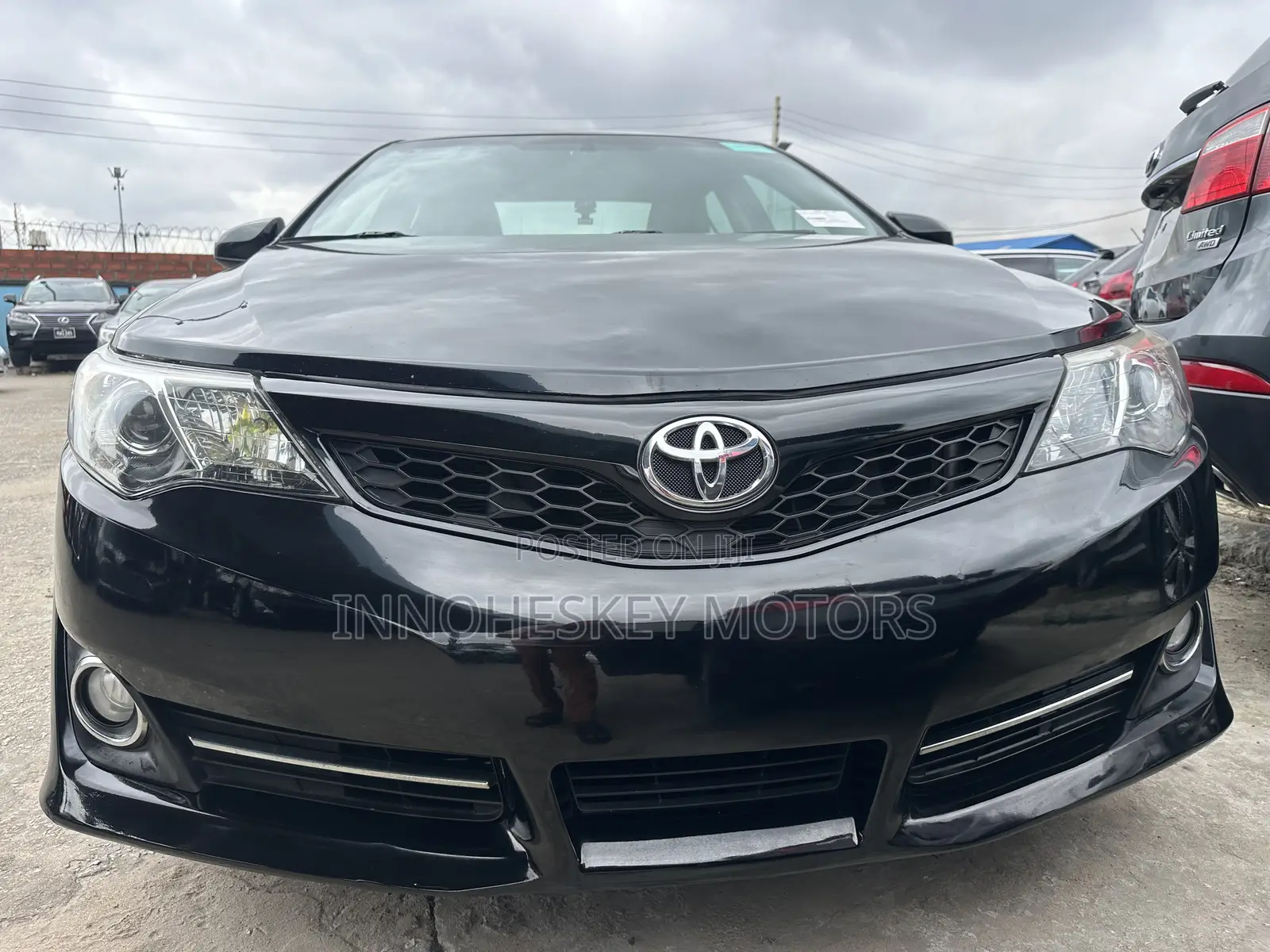 Toyota Camry SE 4dr Sedan (2.5L 4cyl 6A) 2013 Black