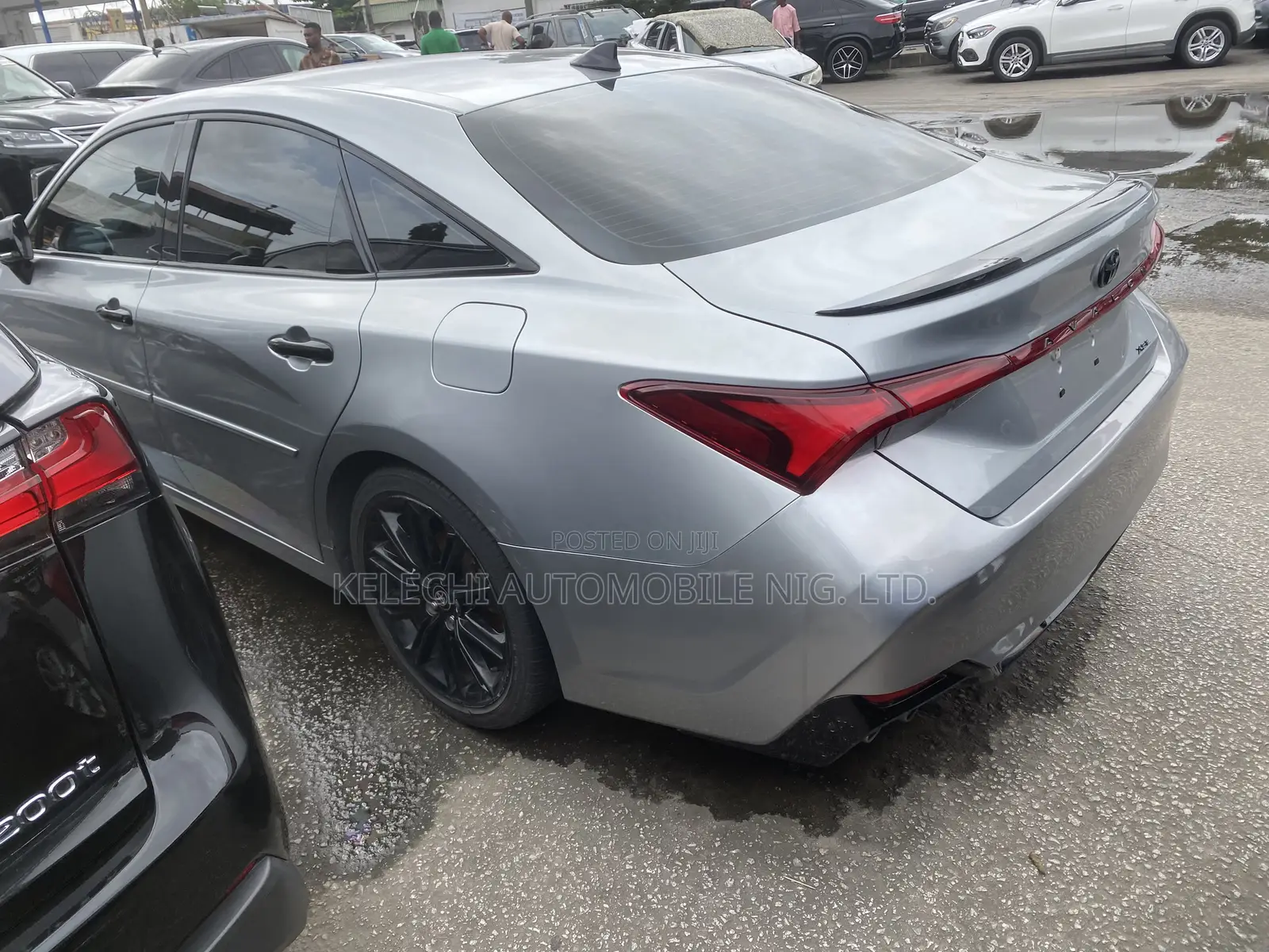 Toyota Avalon XSE Nightshade 2021 Silver