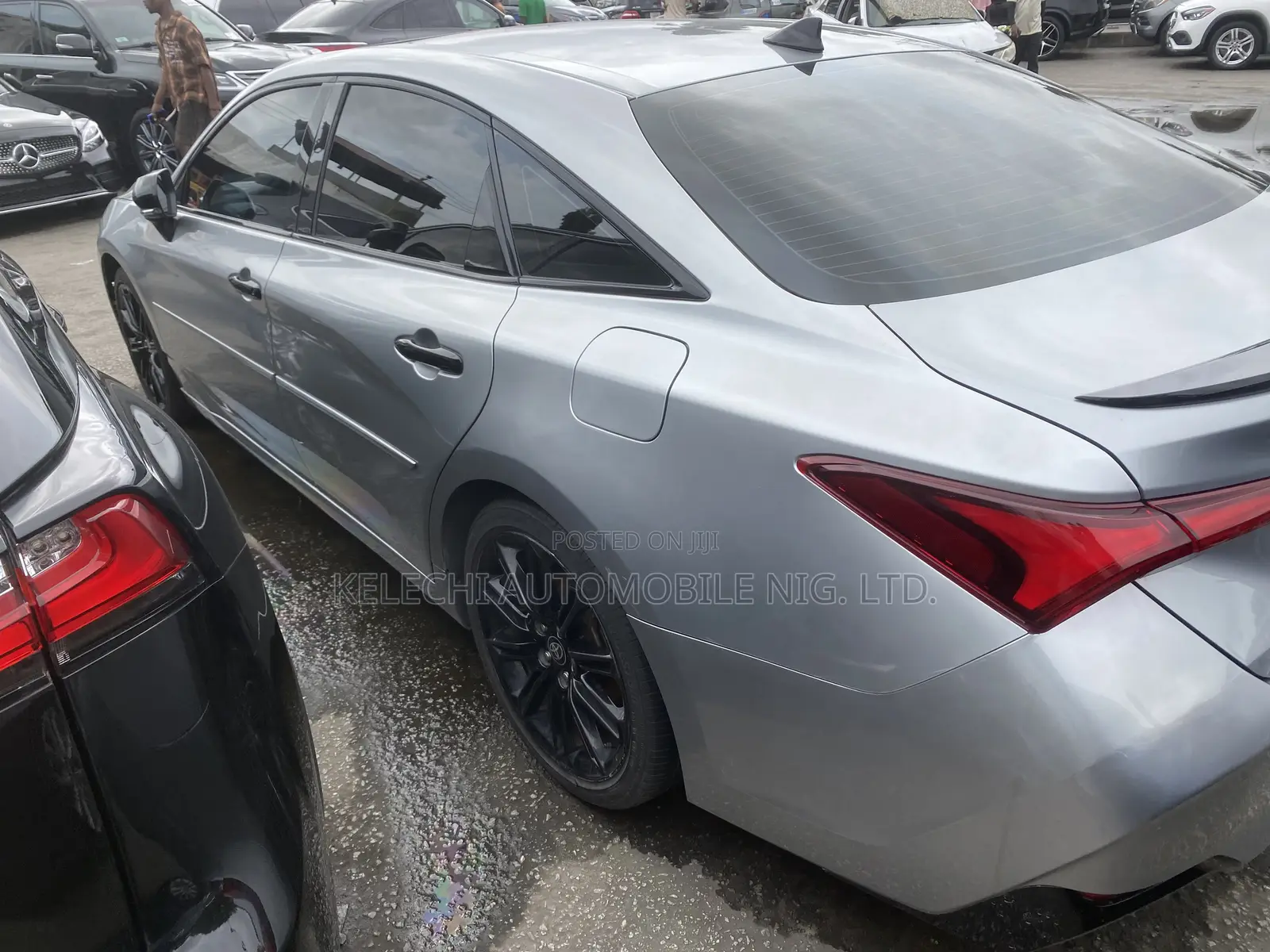 Toyota Avalon XSE Nightshade 2021 Silver